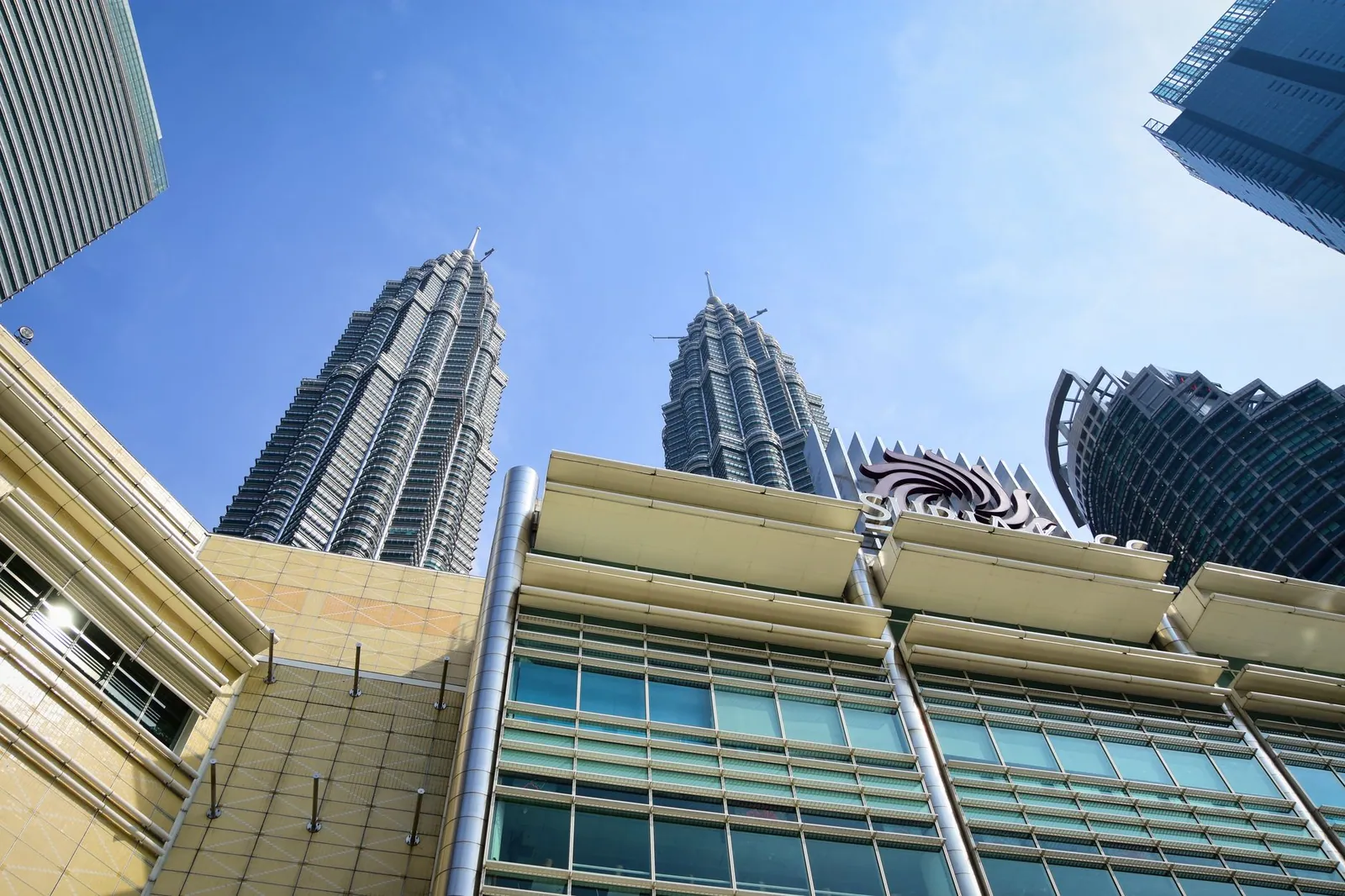A view of the Petronas Towers from the streets of Kuala Lumpur, Malaysia